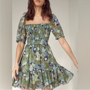 Wilfred Aritzia Laken Smocked Floral Sage Green Puff Sleeve Mini Dress